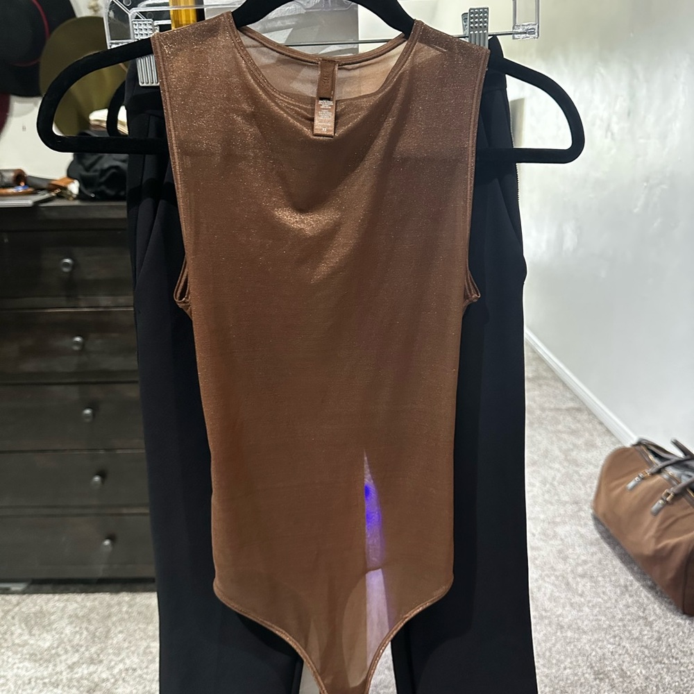 NWOT SKIMS Shimmering Brown Sleeveless Bodysuit Size XS